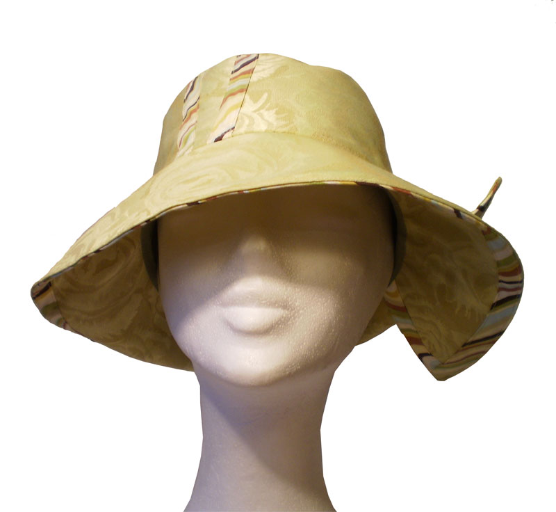 PLUIE-beige1aw.jpg